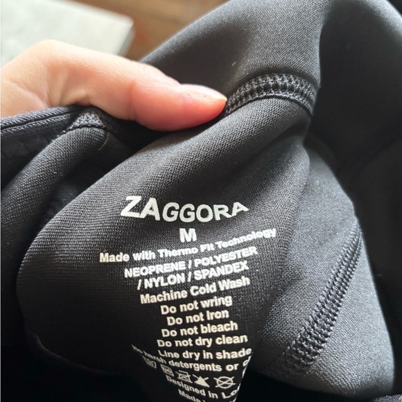 Zaggora black wet suit pants capri size M thermo fit technology - Picture 4 of 4
